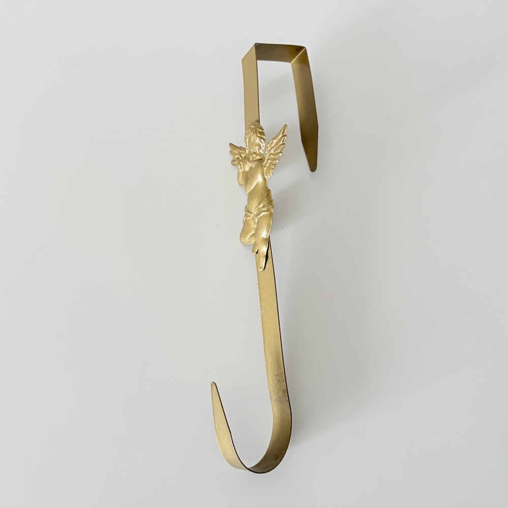 Vintage Wreath Hanger Cherub Playing Flute Angel Gold Toned Metal